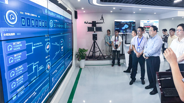 �����и����L(zh��ng)����һ���W�R�������r(n��ng)�{(di��o)��